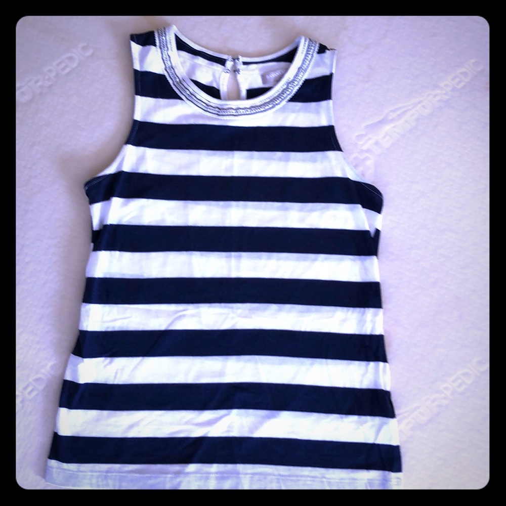 🔥Banana Sleeveless Top- XSP- EUC!!